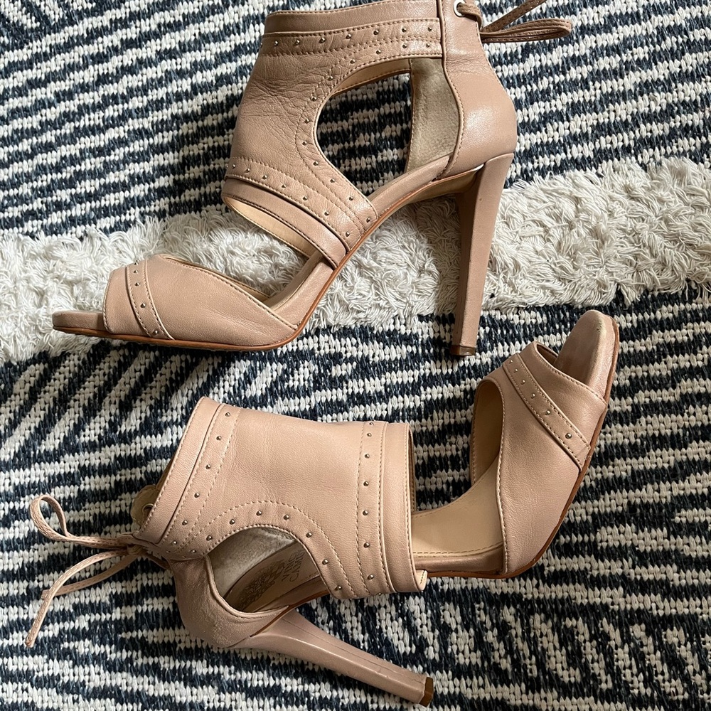 Vince Camuto Roux. Studded beige/nude tie back open toe heel size 9/39